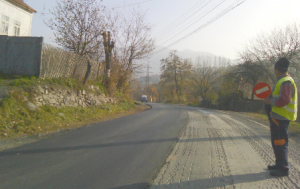 covor asfaltic com metes